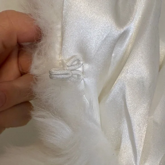 Faux Fur Shawl Wrap Fall/Winter Bridal Shrug - Picture 8 of 9
